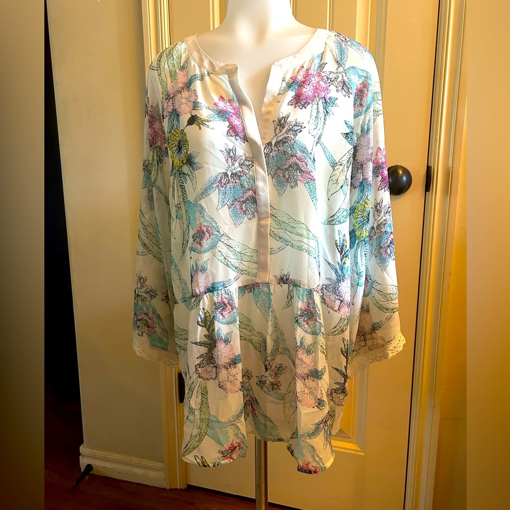 Black Rainn Multicolor Floral Blouse With Peplum Front